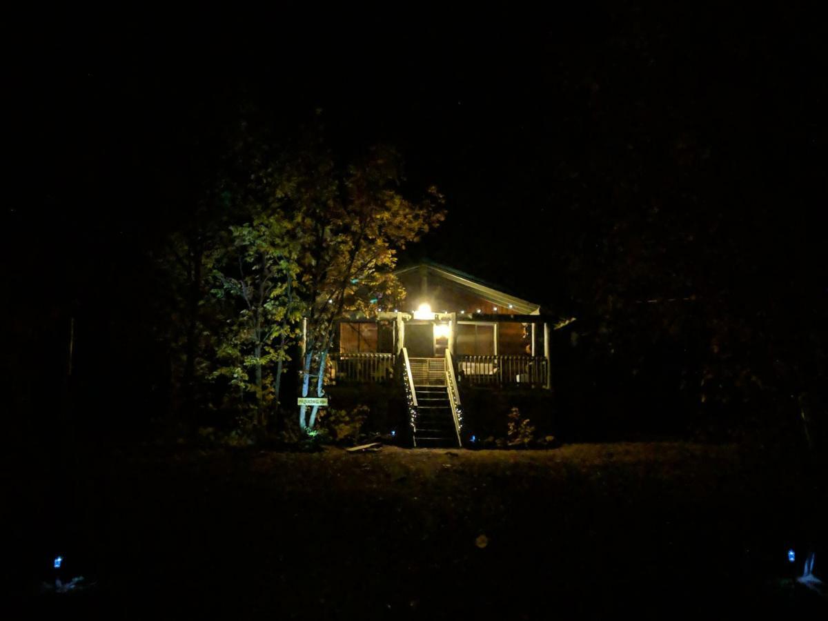 פיינטופ-לייקסייד Cozy Cub Log Cabin - Year Round Tranquil Beauty מראה חיצוני תמונה