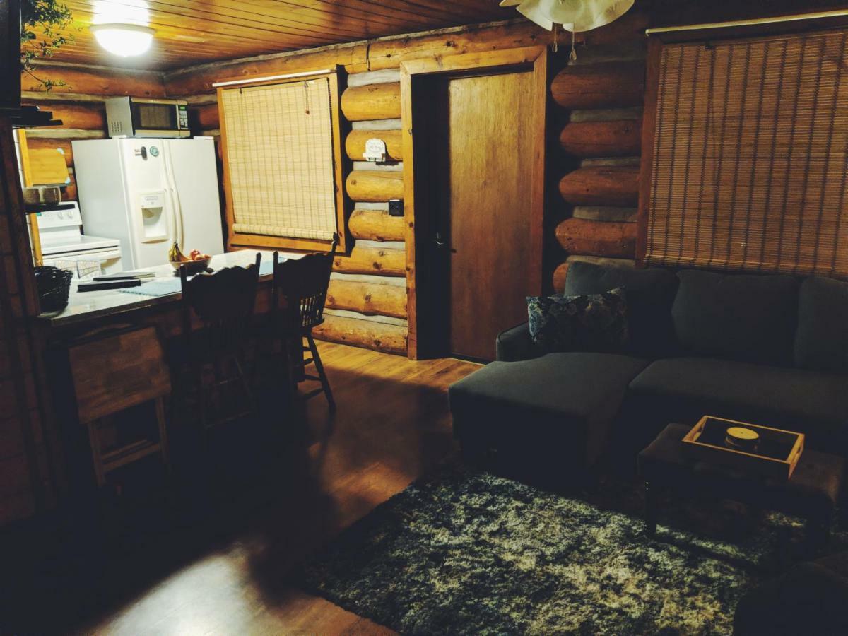 פיינטופ-לייקסייד Cozy Cub Log Cabin - Year Round Tranquil Beauty מראה חיצוני תמונה
