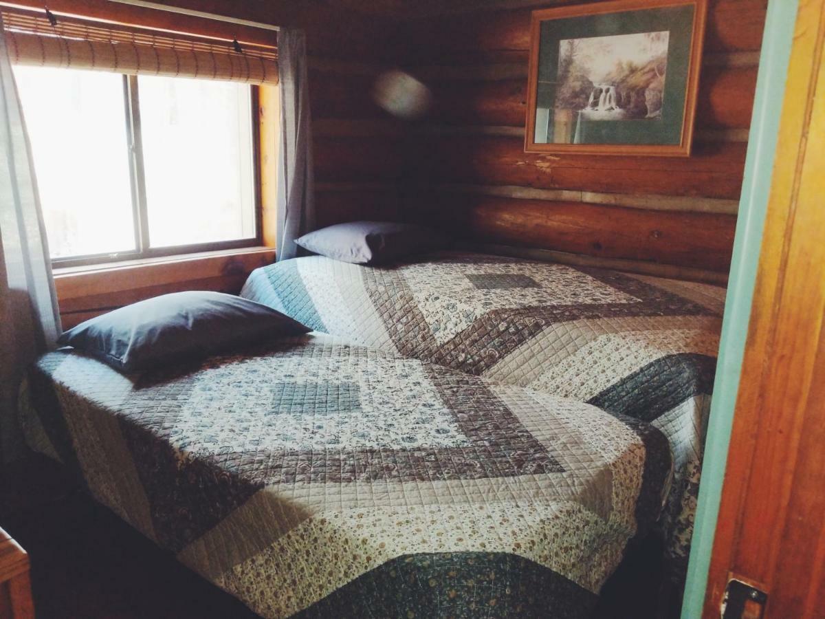 פיינטופ-לייקסייד Cozy Cub Log Cabin - Year Round Tranquil Beauty מראה חיצוני תמונה